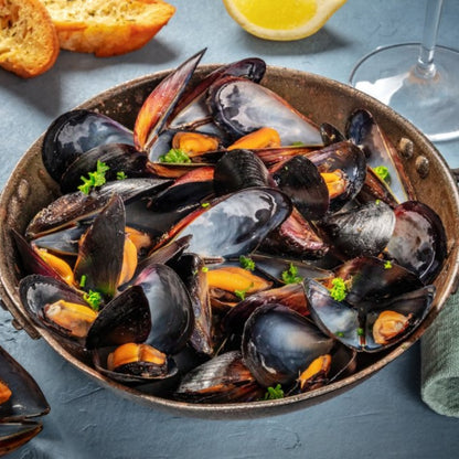Premium Half Shell Mussels – Raw Frozen Foodservice Ingredient